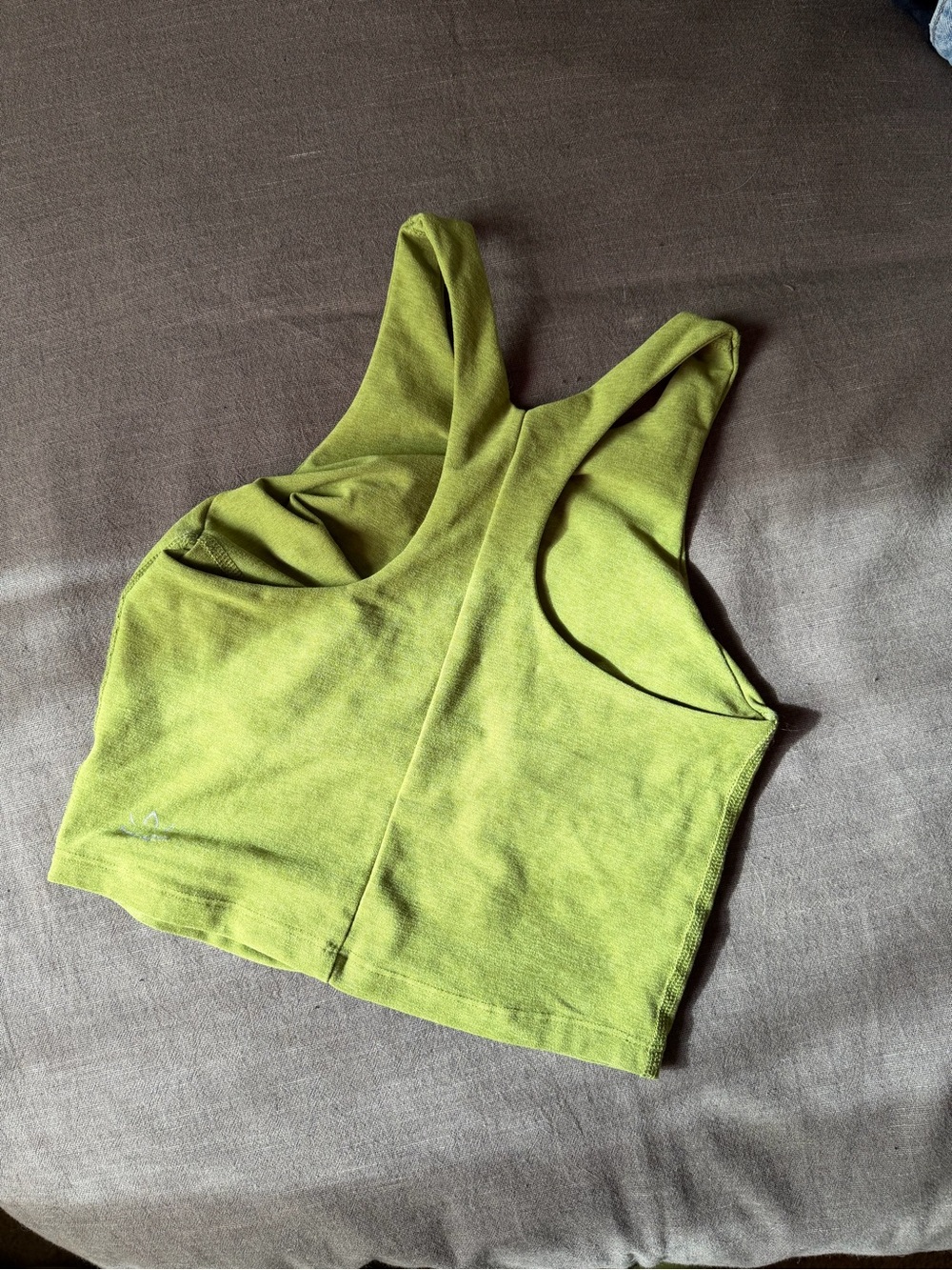 Beyond Yoga Lime Green High Neck Crop Tank - Picture 2 of 3